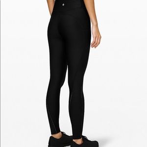 NWT Lululemon Flurry Up SHR tight 25”
